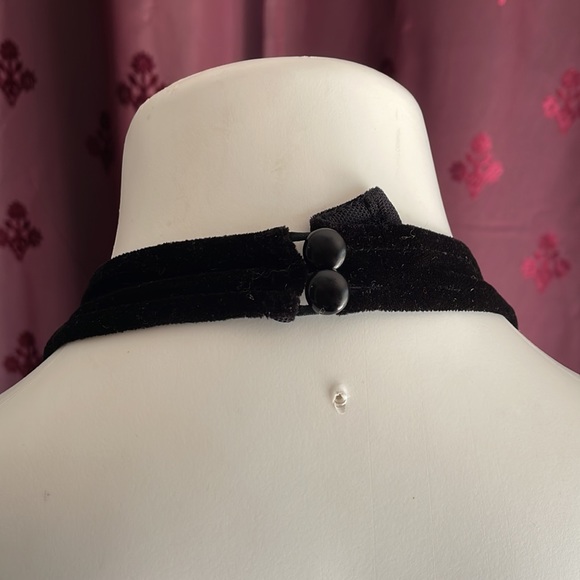 VTG Nineties Velvet Halter Dress Size Eight With Sash - Picture 8 of 14